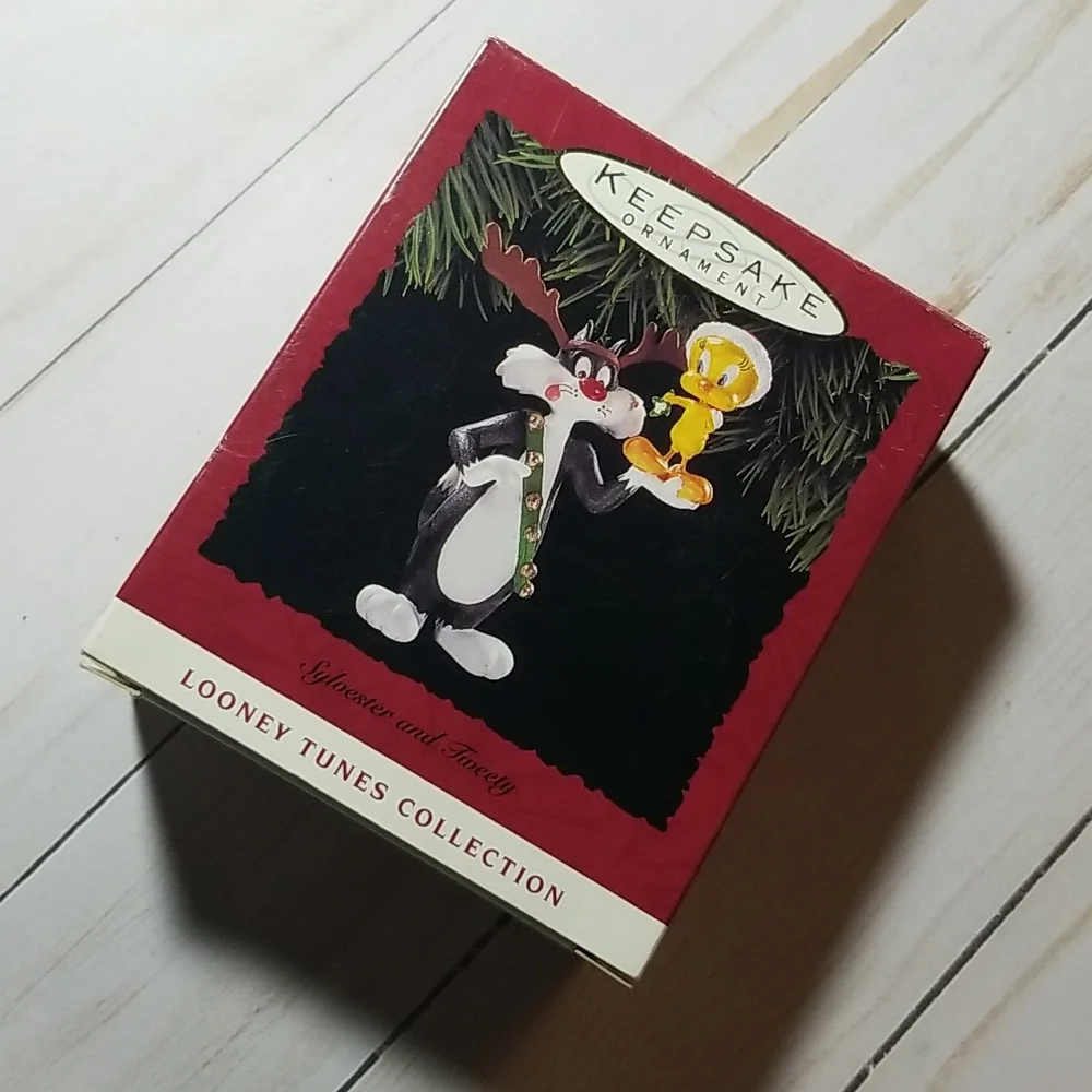 New in box Hallmark‎ keepsake looney tunes ornament
